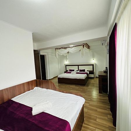 Casa Barina Costinesti Hotel Buitenkant foto